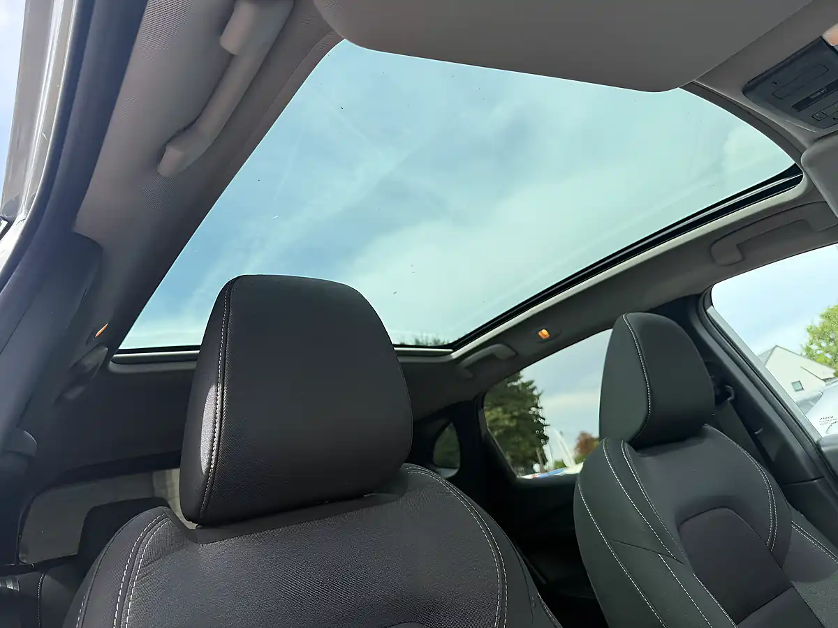 Used 2021 Nissan Qashqai N-Connecta Silver - Interior and Exterior details 6