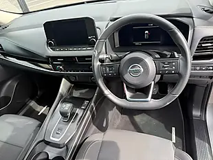 Used 2021 Nissan Qashqai N-Connecta Silver - Interior and Exterior details 7
