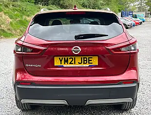 Used 2021 Nissan Qashqai N-Motion Magnetic Red - Interior and Exterior details 4