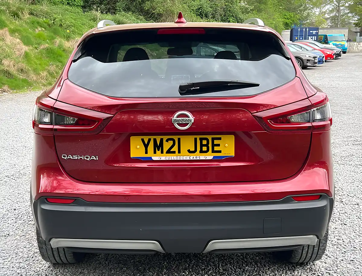 Used 2021 Nissan Qashqai N-Motion Magnetic Red - Interior and Exterior details 4