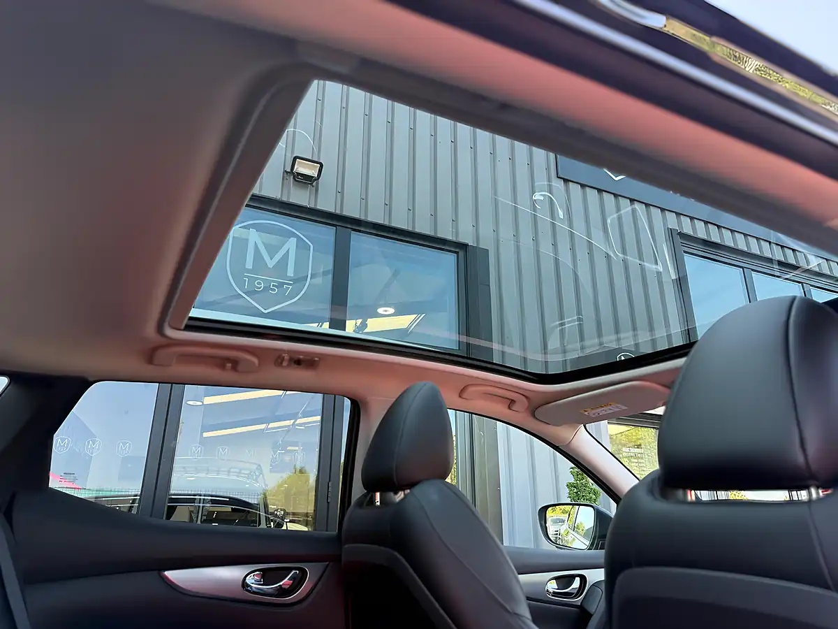 Used 2021 Nissan Qashqai N-Motion Pearl Black - Interior and Exterior details 15