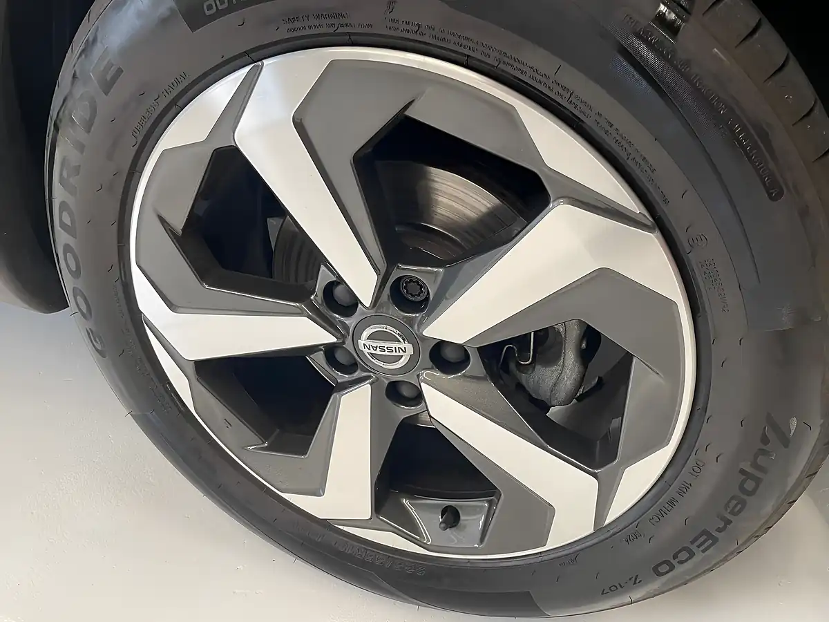 Used 2021 Nissan Qashqai Premiere Edition Black - Interior and Exterior details 16