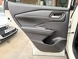 Used 2021 Nissan Qashqai Premiere Edition White - Interior and Exterior details 12