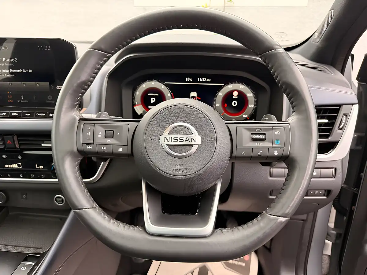 Used 2021 Nissan Qashqai Tekna+ Grey - Interior and Exterior details 14
