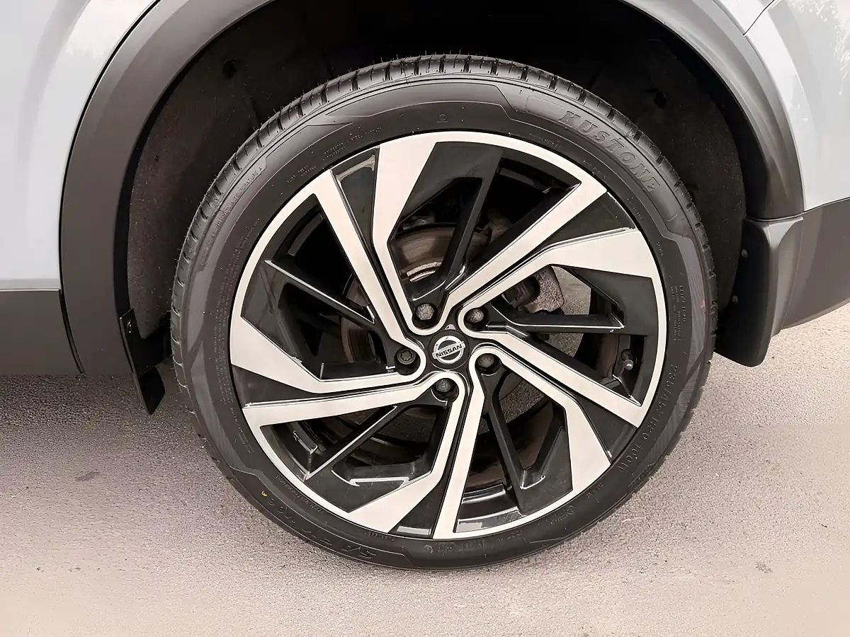 Used 2021 Nissan Qashqai Tekna+ Grey - Interior and Exterior details 15