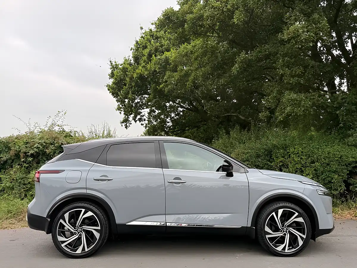 Used 2021 Nissan Qashqai Tekna+ Grey - Interior and Exterior details 5