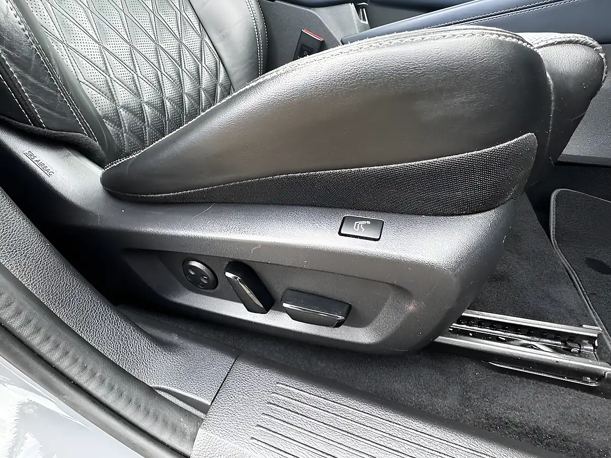 Used 2021 Nissan Qashqai Tekna+ Grey Metallic - Interior and Exterior details 14