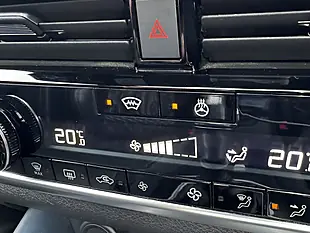 Used 2021 Nissan Qashqai Tekna+ Grey Metallic - Interior and Exterior details 15