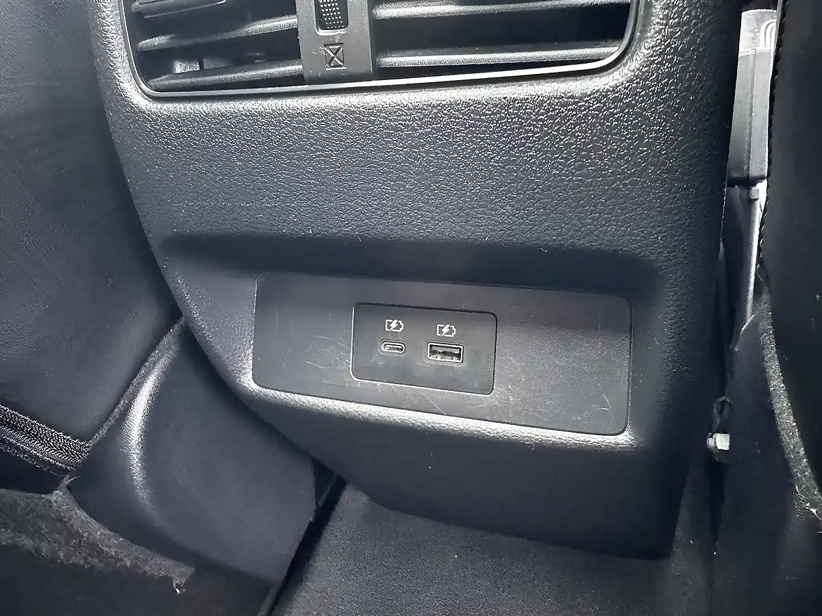 Used 2021 Nissan Qashqai Tekna+ Grey Metallic - Interior and Exterior details 16