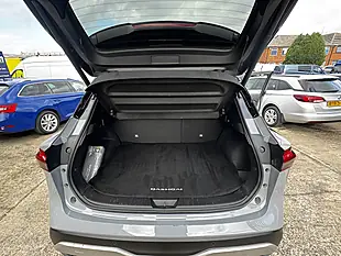Used 2021 Nissan Qashqai Tekna+ Grey Metallic - Interior and Exterior details 17