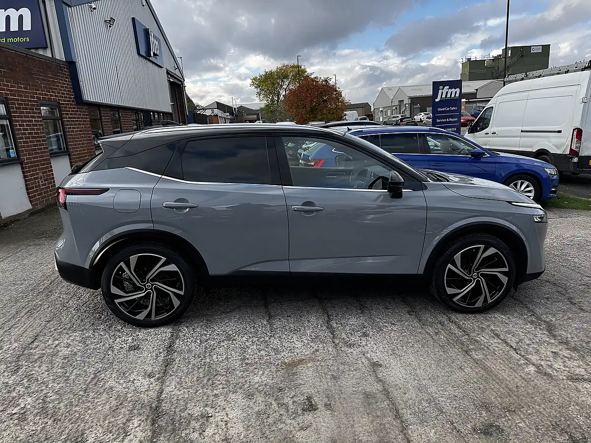 Used 2021 Nissan Qashqai Tekna+ Grey Metallic - Interior and Exterior details 5