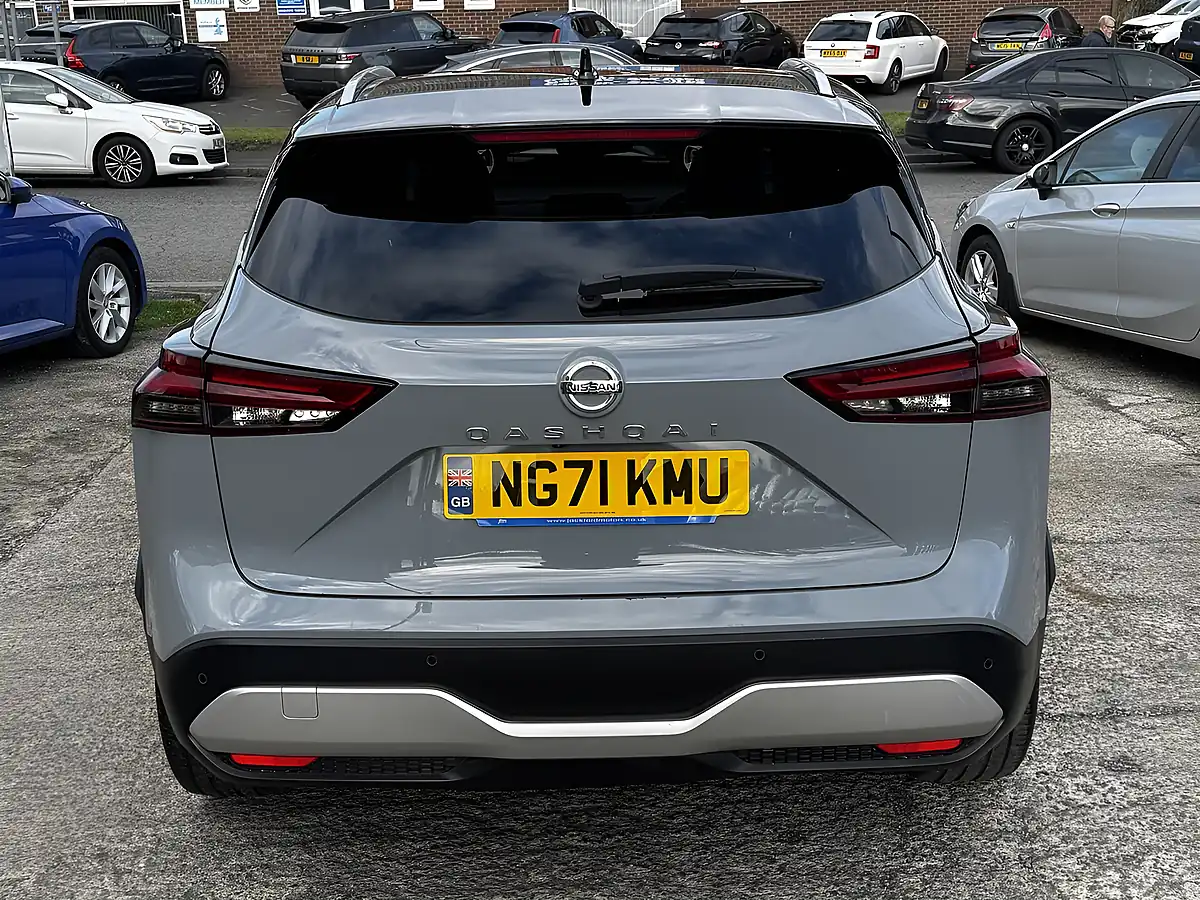Used 2021 Nissan Qashqai Tekna+ Grey Metallic - Interior and Exterior details 7