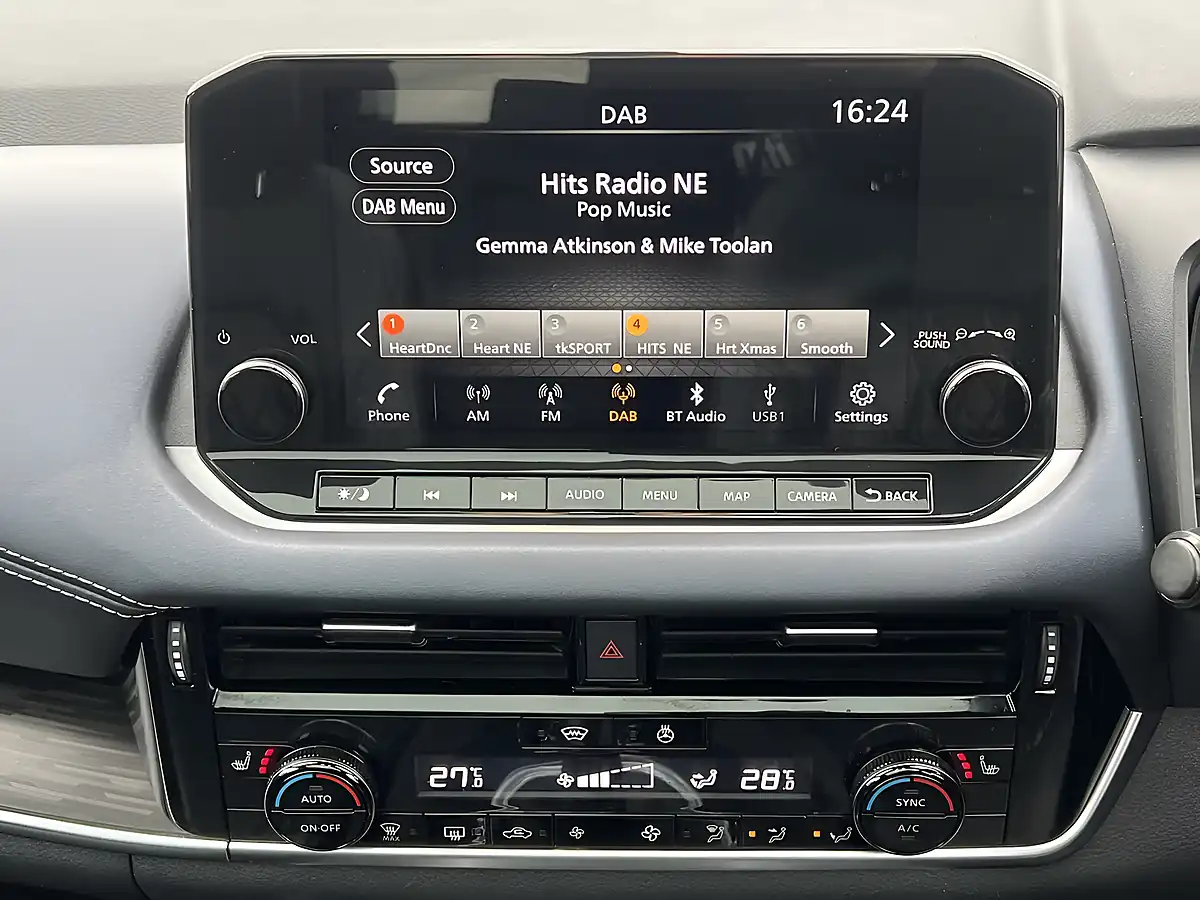Used 2021 Nissan Qashqai Tekna+ Magnetic Blue Met - Interior and Exterior details 12