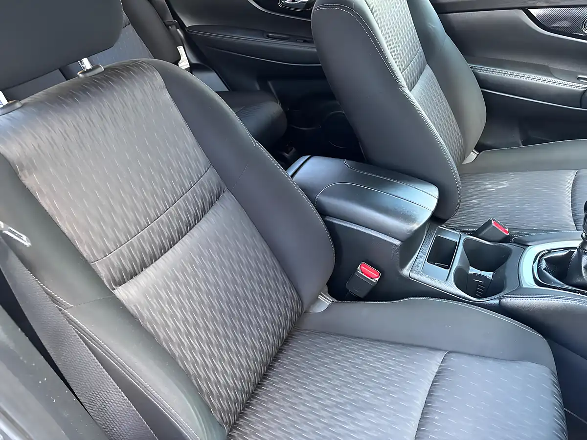 Used 2021 Nissan X-Trail N-Connecta Grey - Interior and Exterior details 11