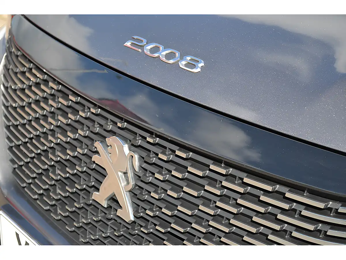 Used 2021 Peugeot 2008 Allure Grey - Interior and Exterior details 5