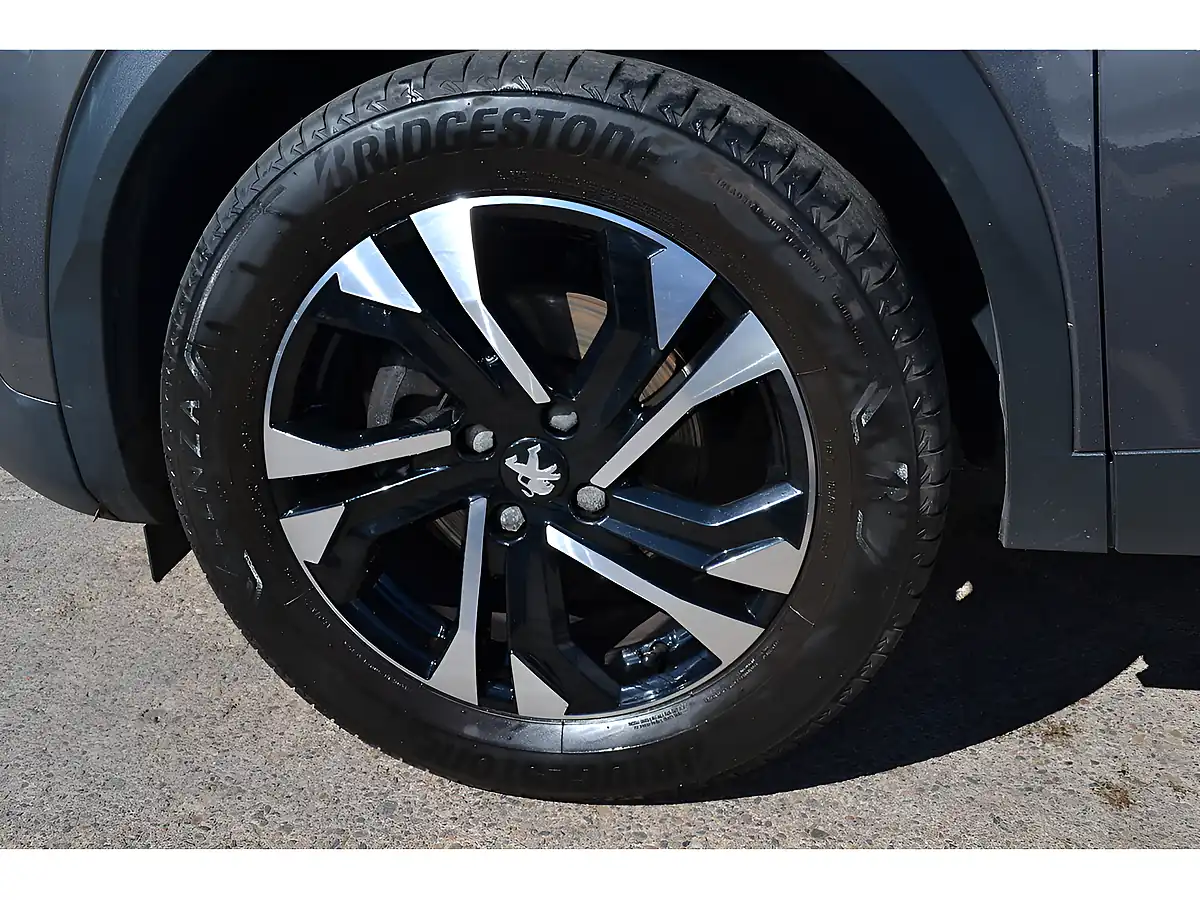 Used 2021 Peugeot 2008 Allure Grey - Interior and Exterior details 6