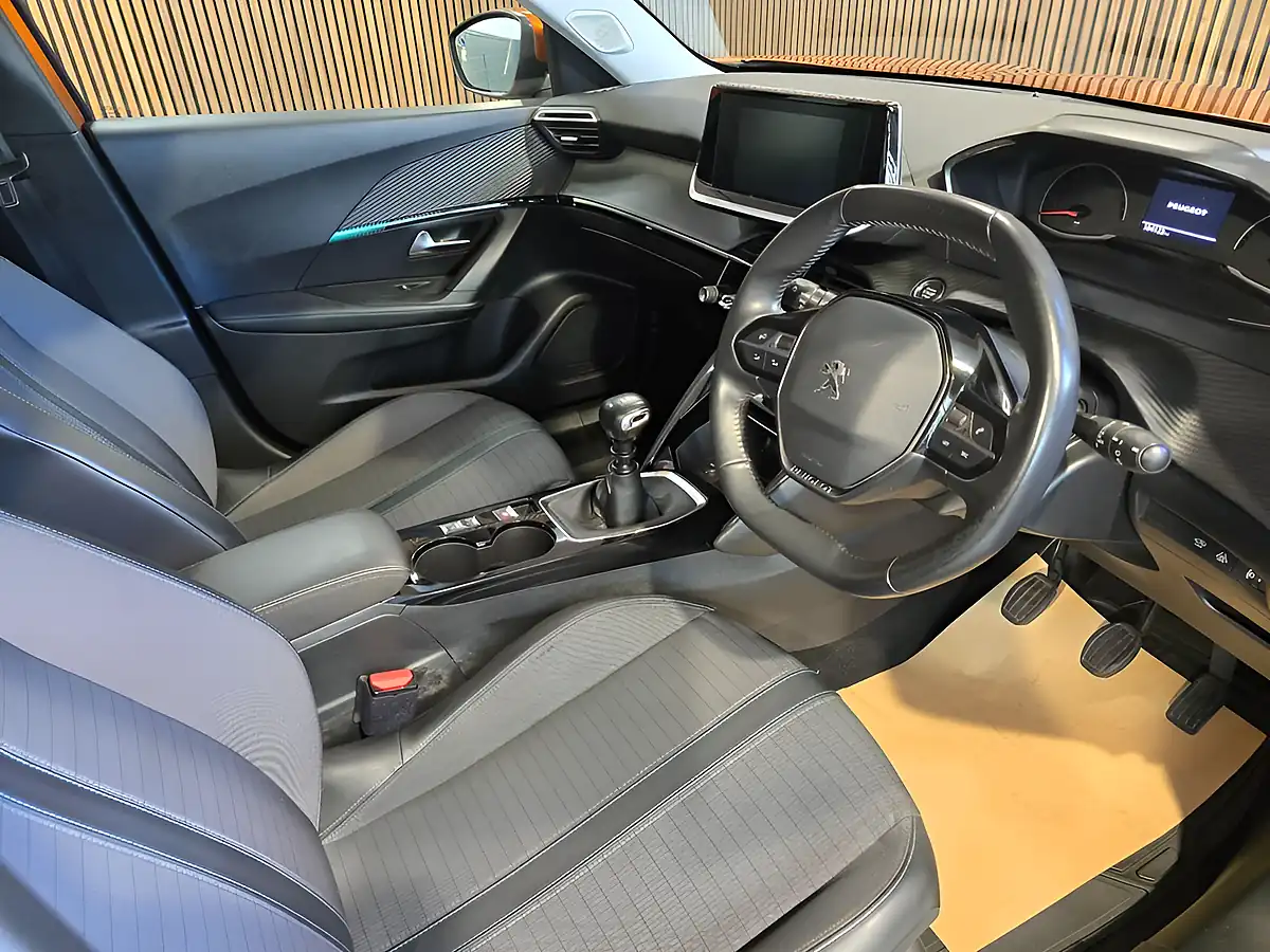 Used 2021 Peugeot 2008 Allure Orange - Interior and Exterior details 11
