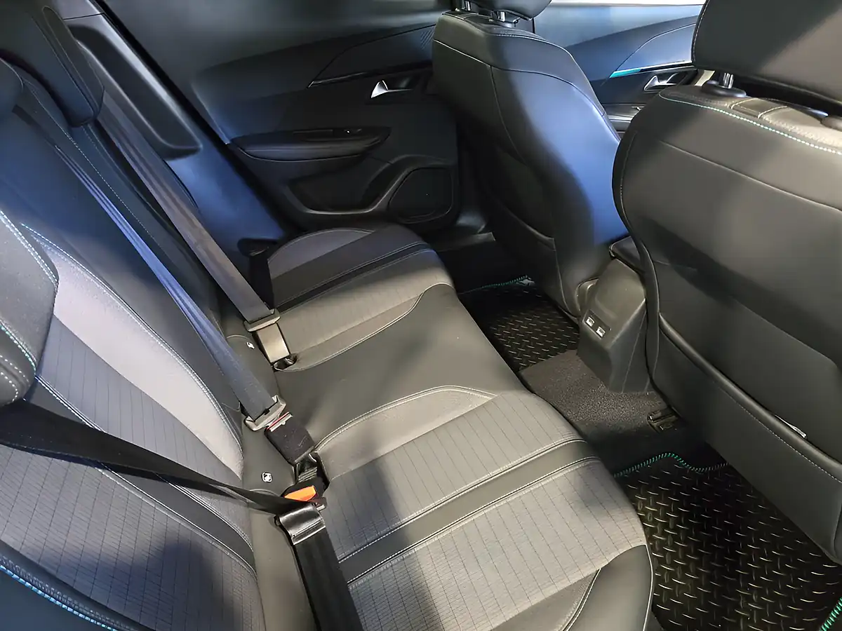 Used 2021 Peugeot 2008 Allure Orange - Interior and Exterior details 12