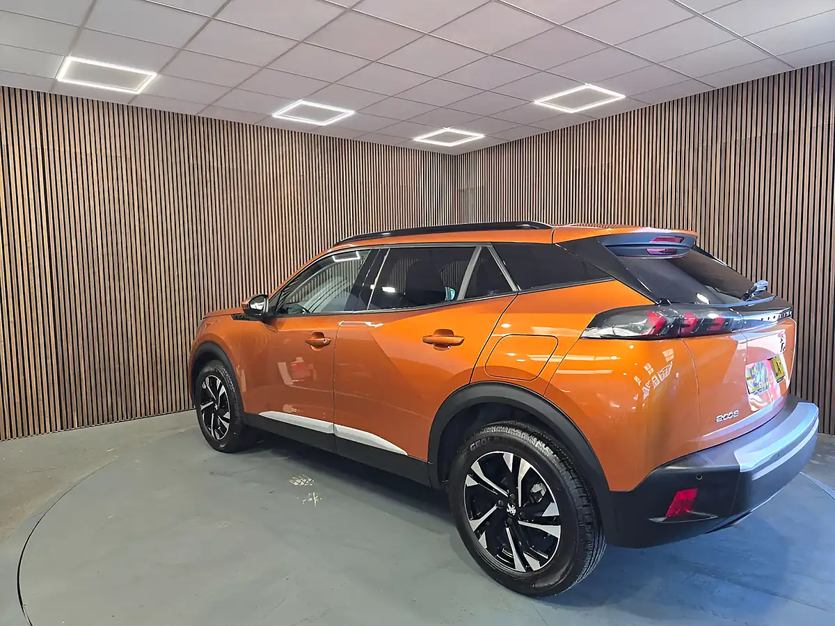 Used 2021 Peugeot 2008 Allure Orange - Interior and Exterior details 4