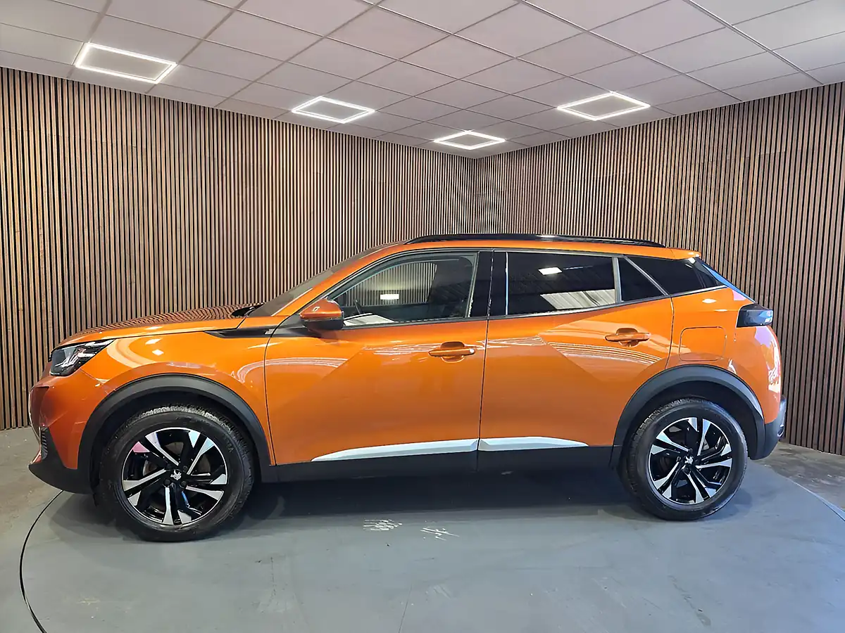 Used 2021 Peugeot 2008 Allure Orange - Interior and Exterior details 5