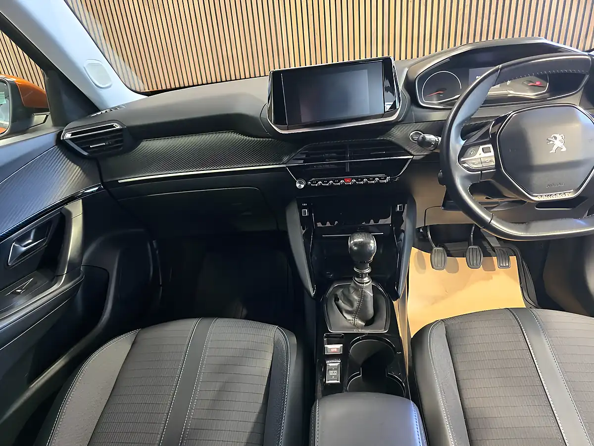 Used 2021 Peugeot 2008 Allure Orange - Interior and Exterior details 9