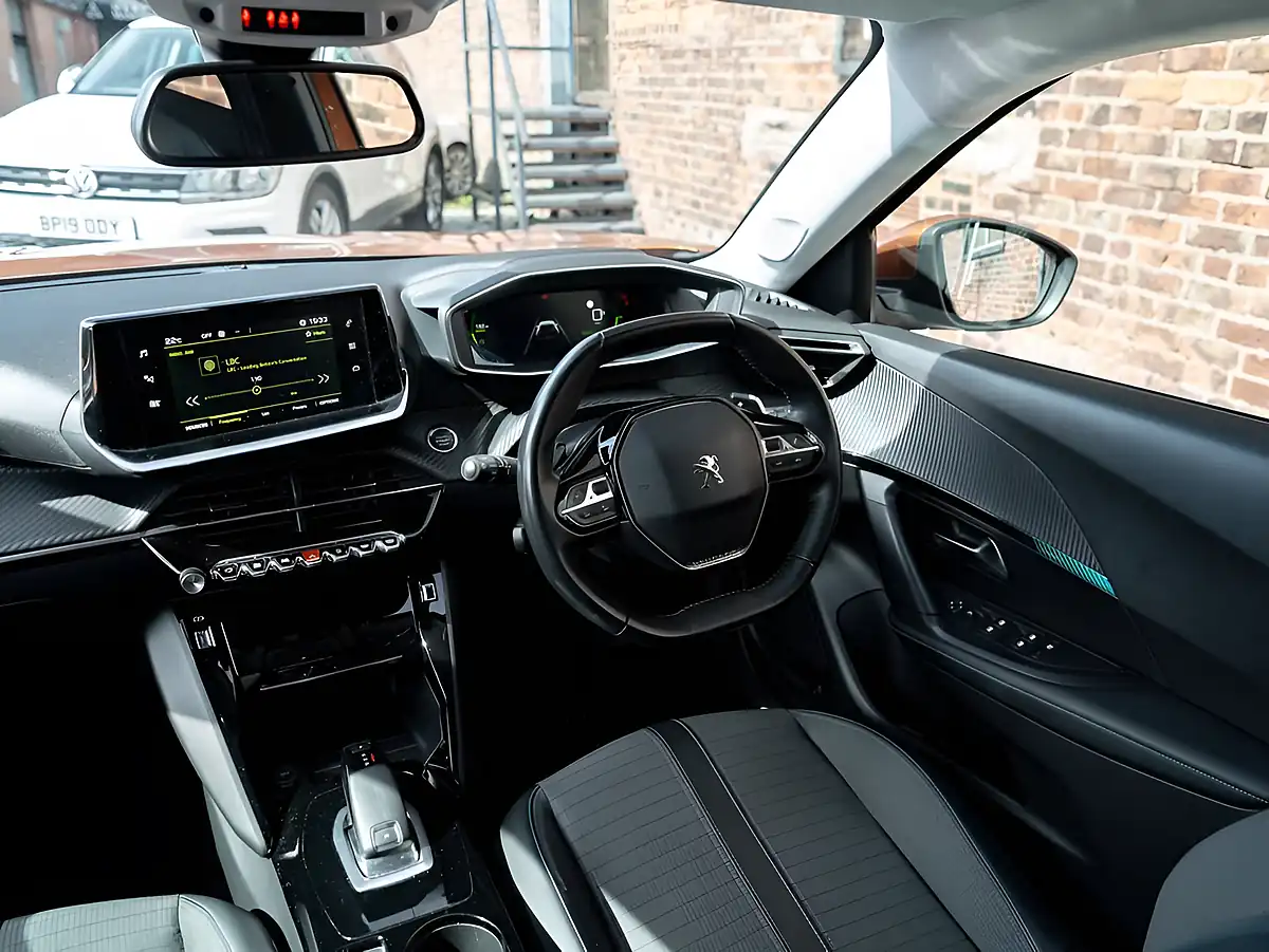 Used 2021 Peugeot 2008 Allure Premium Orange - Interior and Exterior details 11
