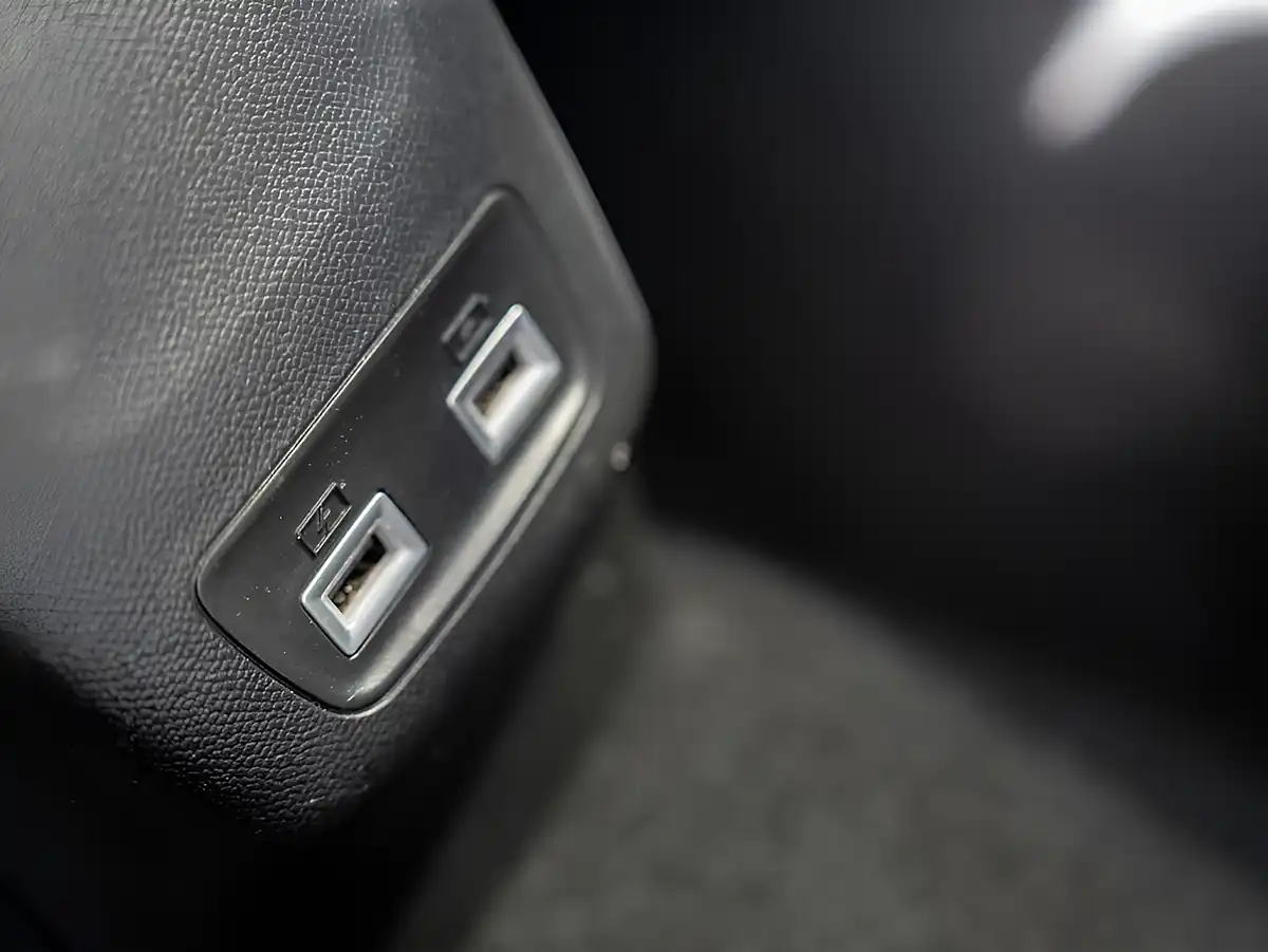 Used 2021 Peugeot 2008 Allure Premium Orange - Interior and Exterior details 19
