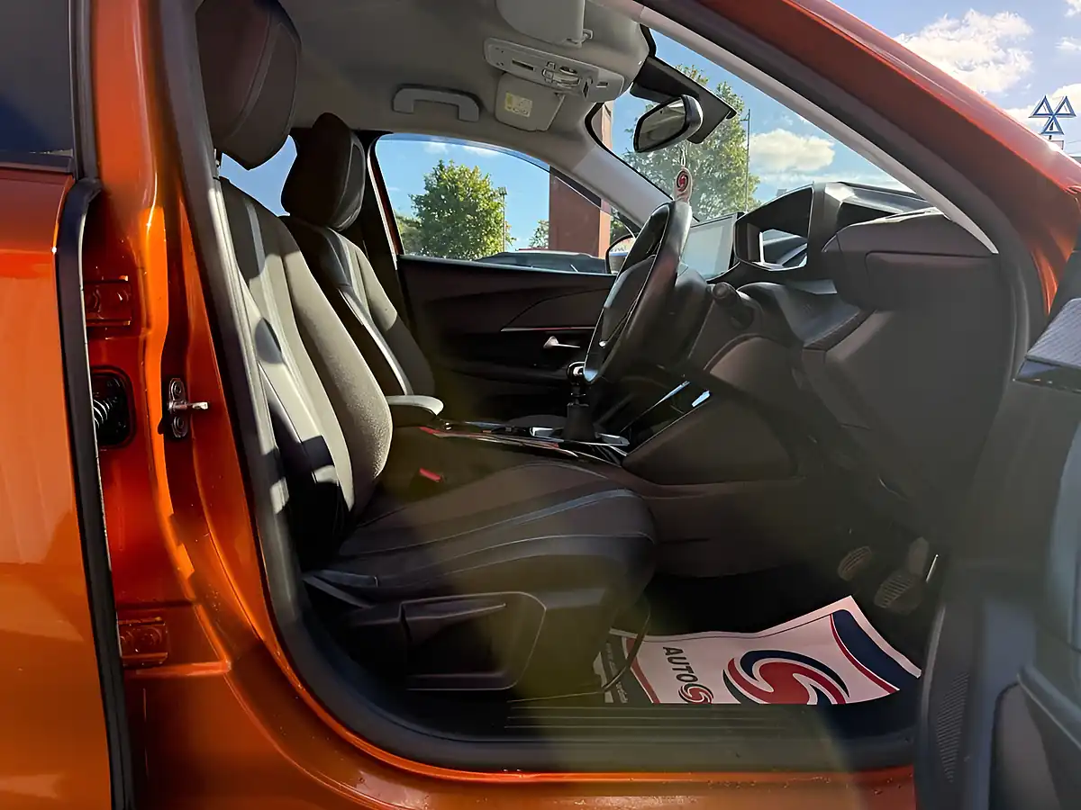 Used 2021 Peugeot 2008 Allure Premium Orange - Interior and Exterior details 17