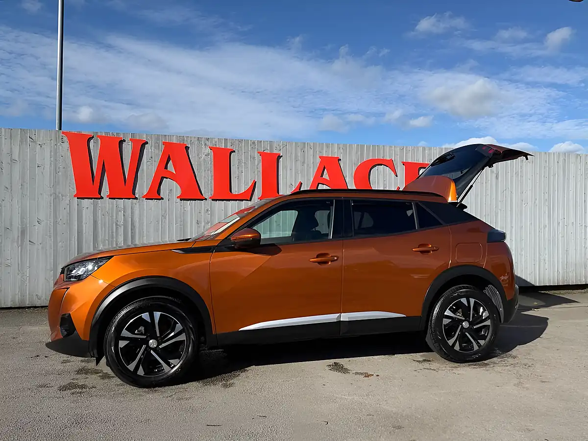 Used 2021 Peugeot 2008 Allure Premium Orange - Interior and Exterior details 4