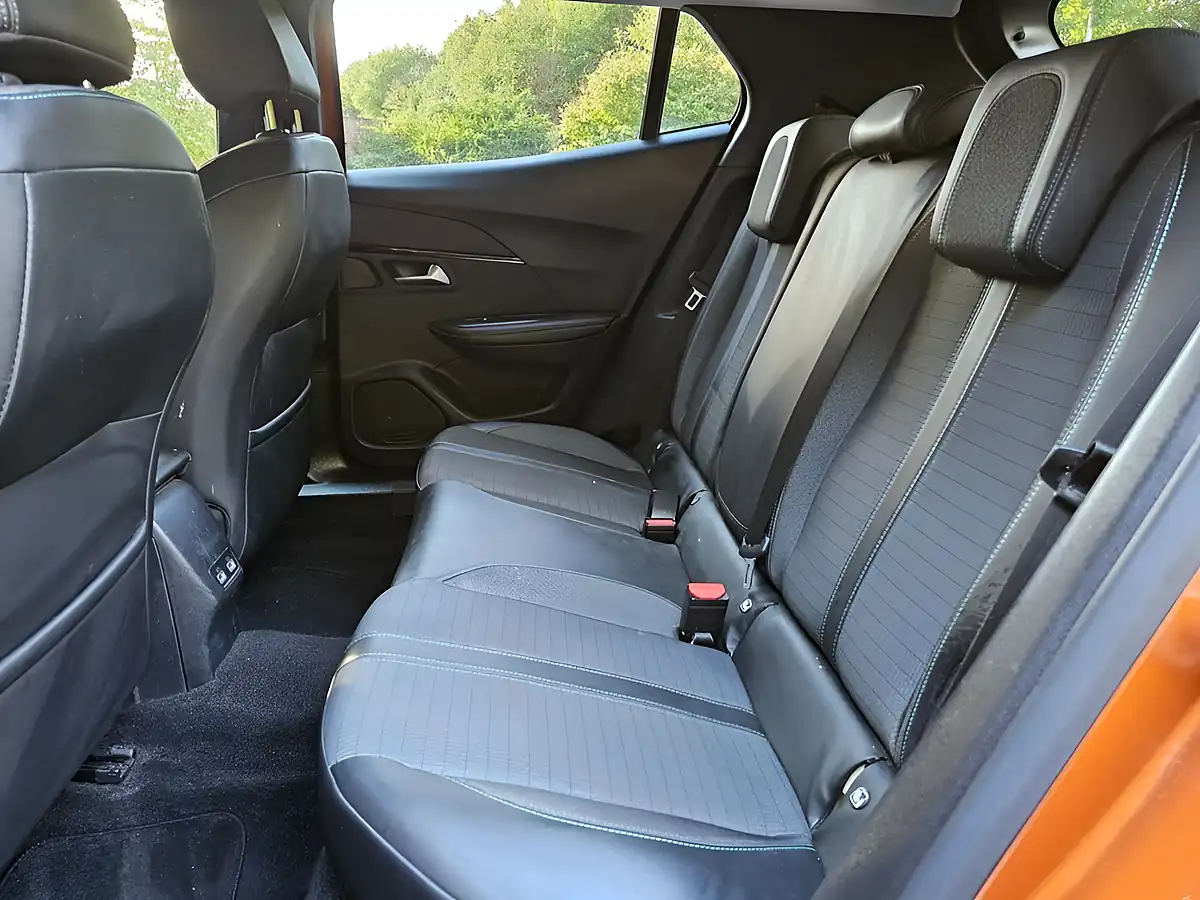 Used 2021 Peugeot 2008 Allure Premium Orange - Interior and Exterior details 16