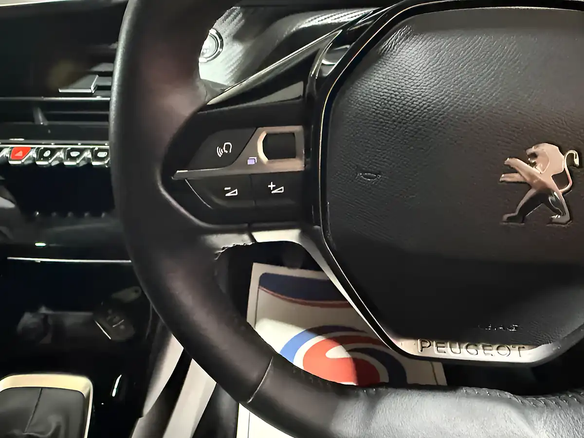 Used 2021 Peugeot 2008 Allure Premium White - Interior and Exterior details 17