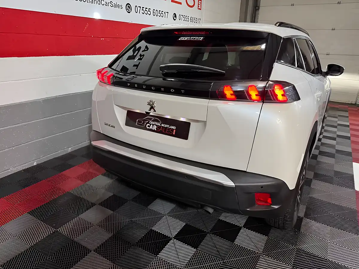 Used 2021 Peugeot 2008 Allure Premium White - Interior and Exterior details 18