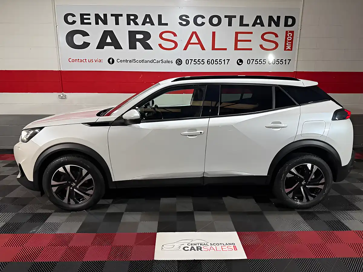 Used 2021 Peugeot 2008 Allure Premium White - Interior and Exterior details 4