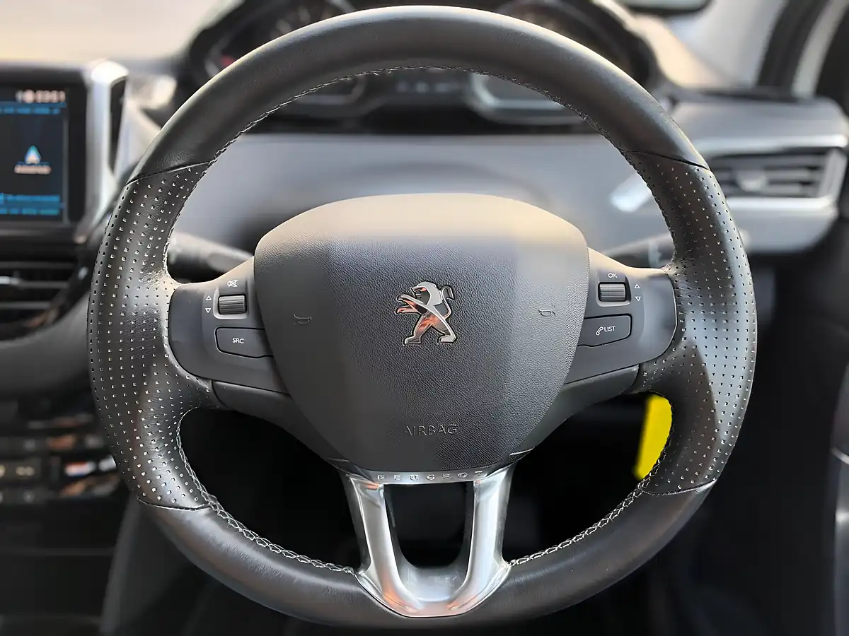 Used 2021 Peugeot 2008 Allure White - Interior and Exterior details 16
