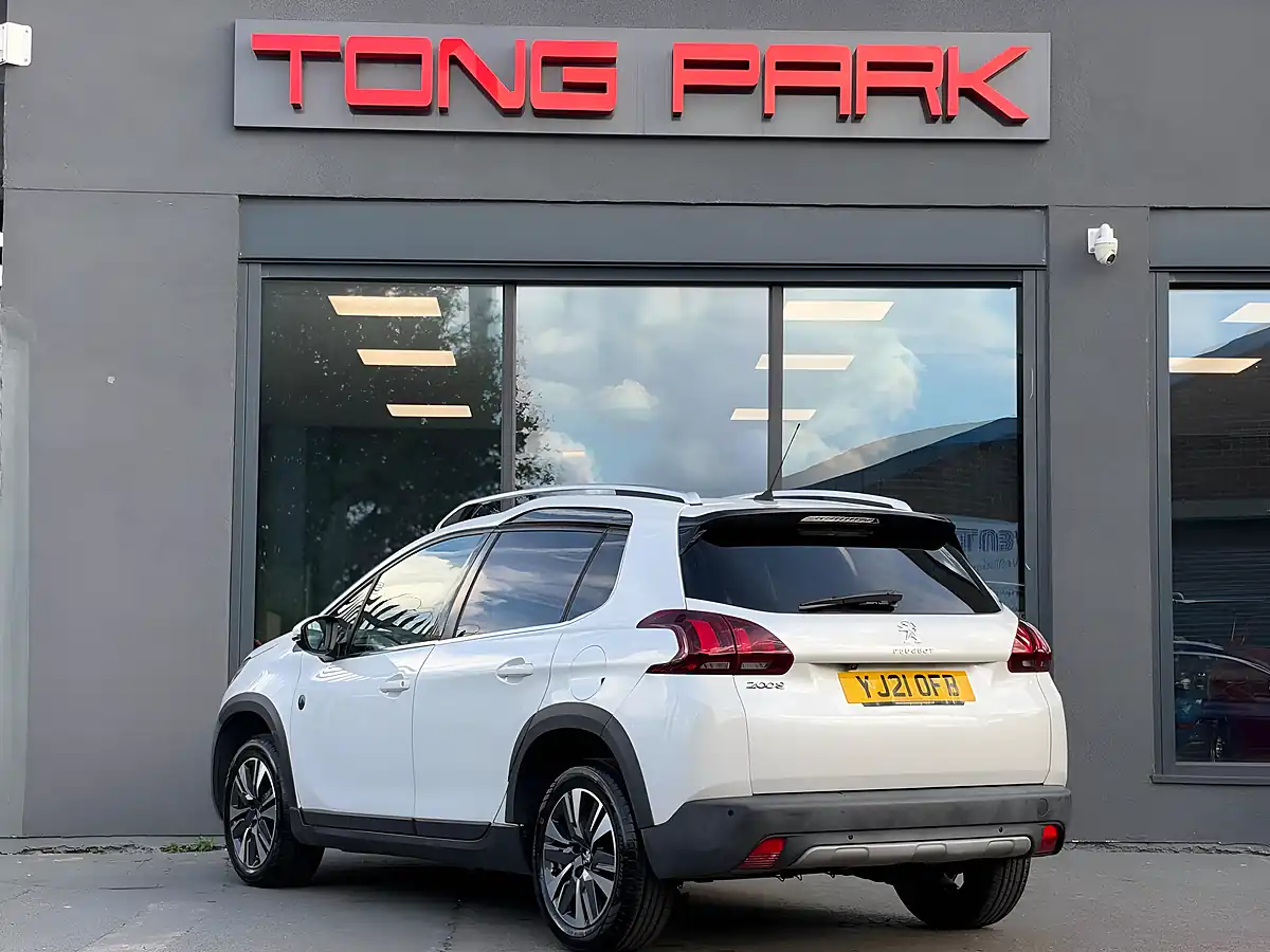 Used 2021 Peugeot 2008 Allure White - Interior and Exterior details 5