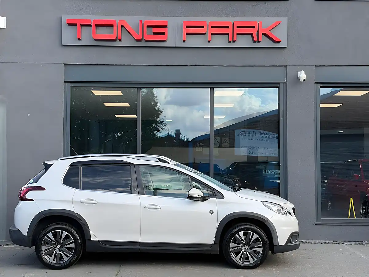 Used 2021 Peugeot 2008 Allure White - Interior and Exterior details 7
