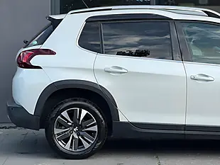 Used 2021 Peugeot 2008 Allure White - Interior and Exterior details 8