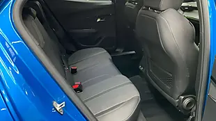 Used 2021 Peugeot 2008 GT Blue - Interior and Exterior details 17