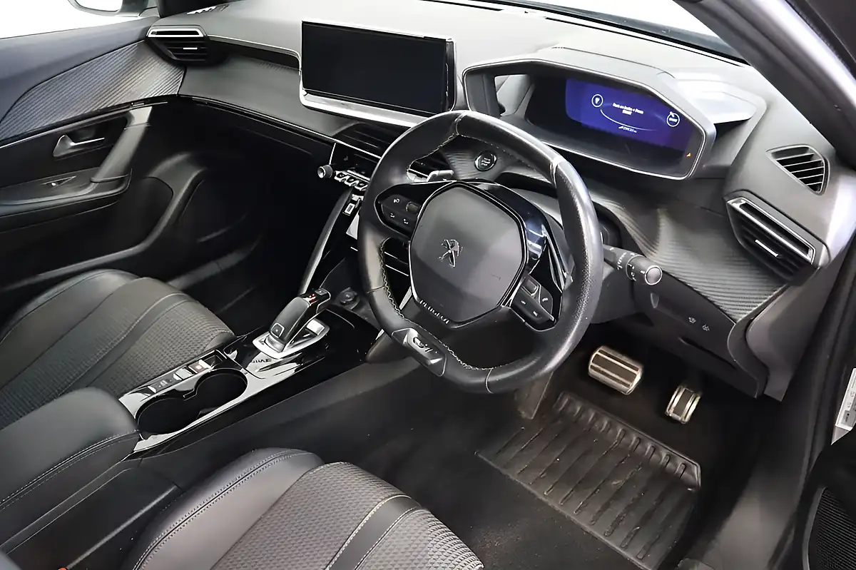 Used 2021 Peugeot 2008 GT Grey - Interior and Exterior details 10