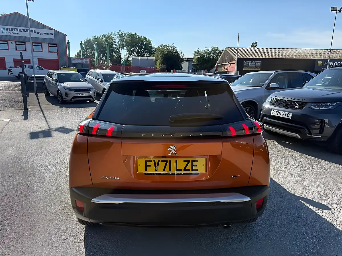 Used 2021 Peugeot 2008 GT Orange - Interior and Exterior details 6