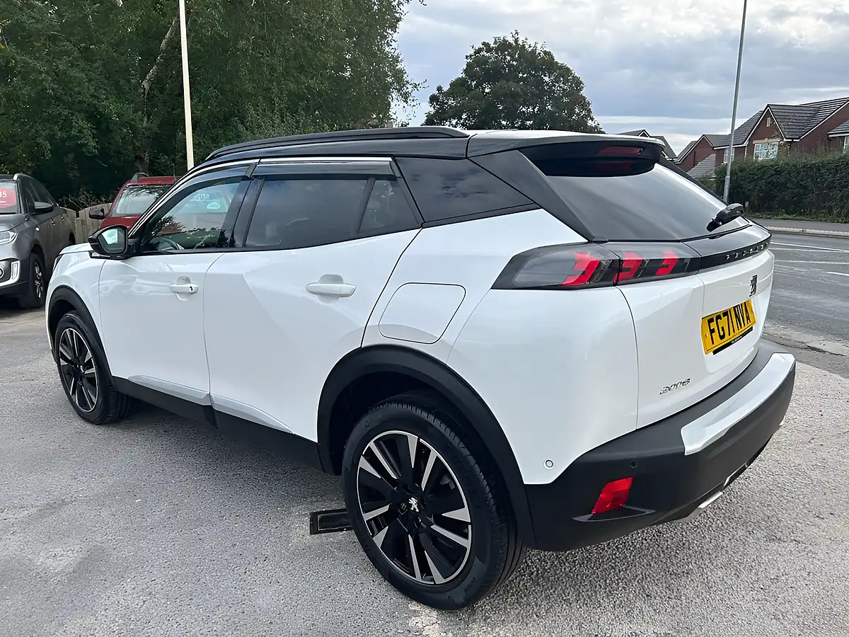 Used 2021 Peugeot 2008 GT Premium White - Interior and Exterior details 3