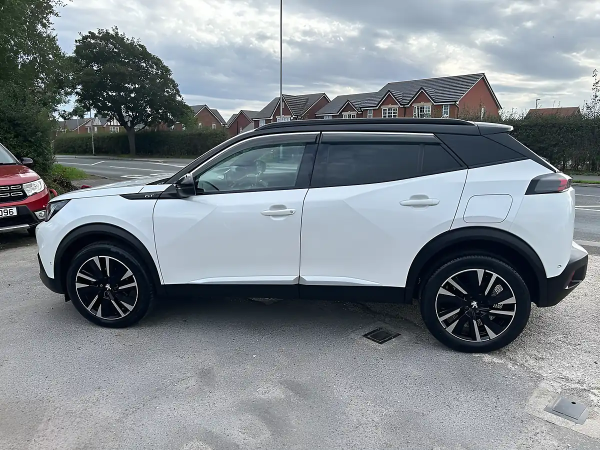 Used 2021 Peugeot 2008 GT Premium White - Interior and Exterior details 5