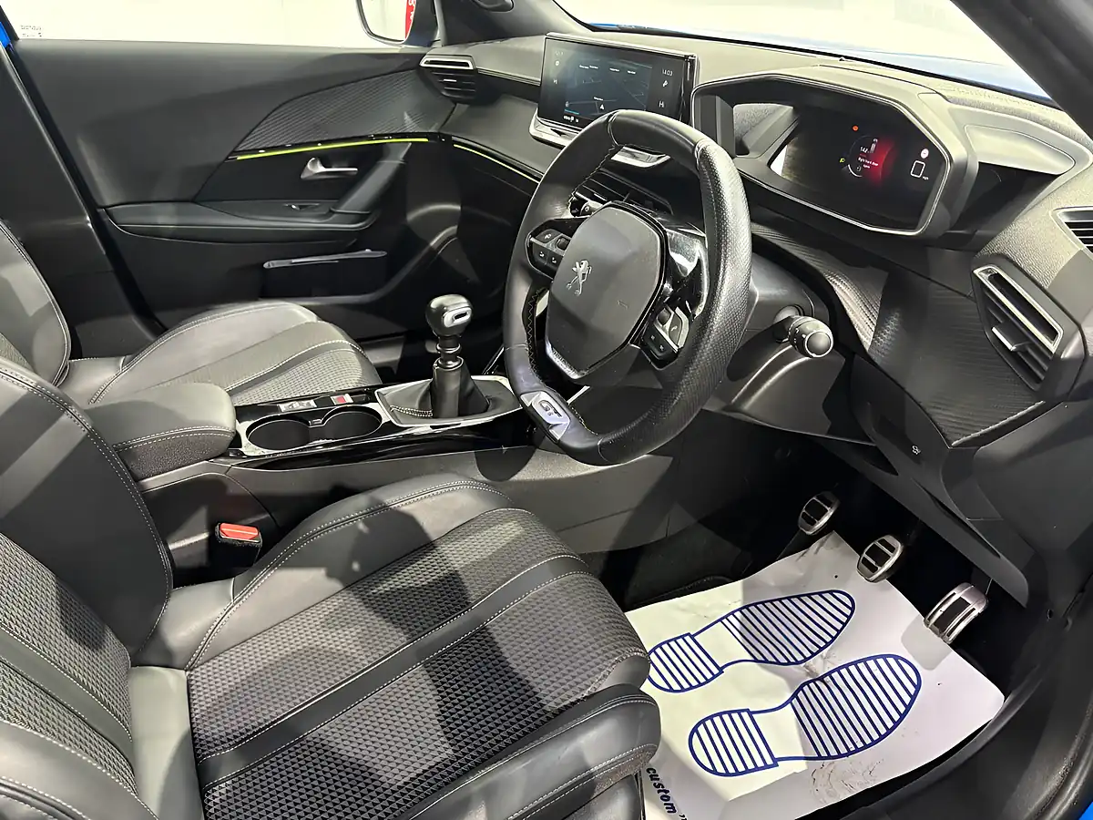 Used 2021 Peugeot 2008 GT Vertigo Blue - Interior and Exterior details 13