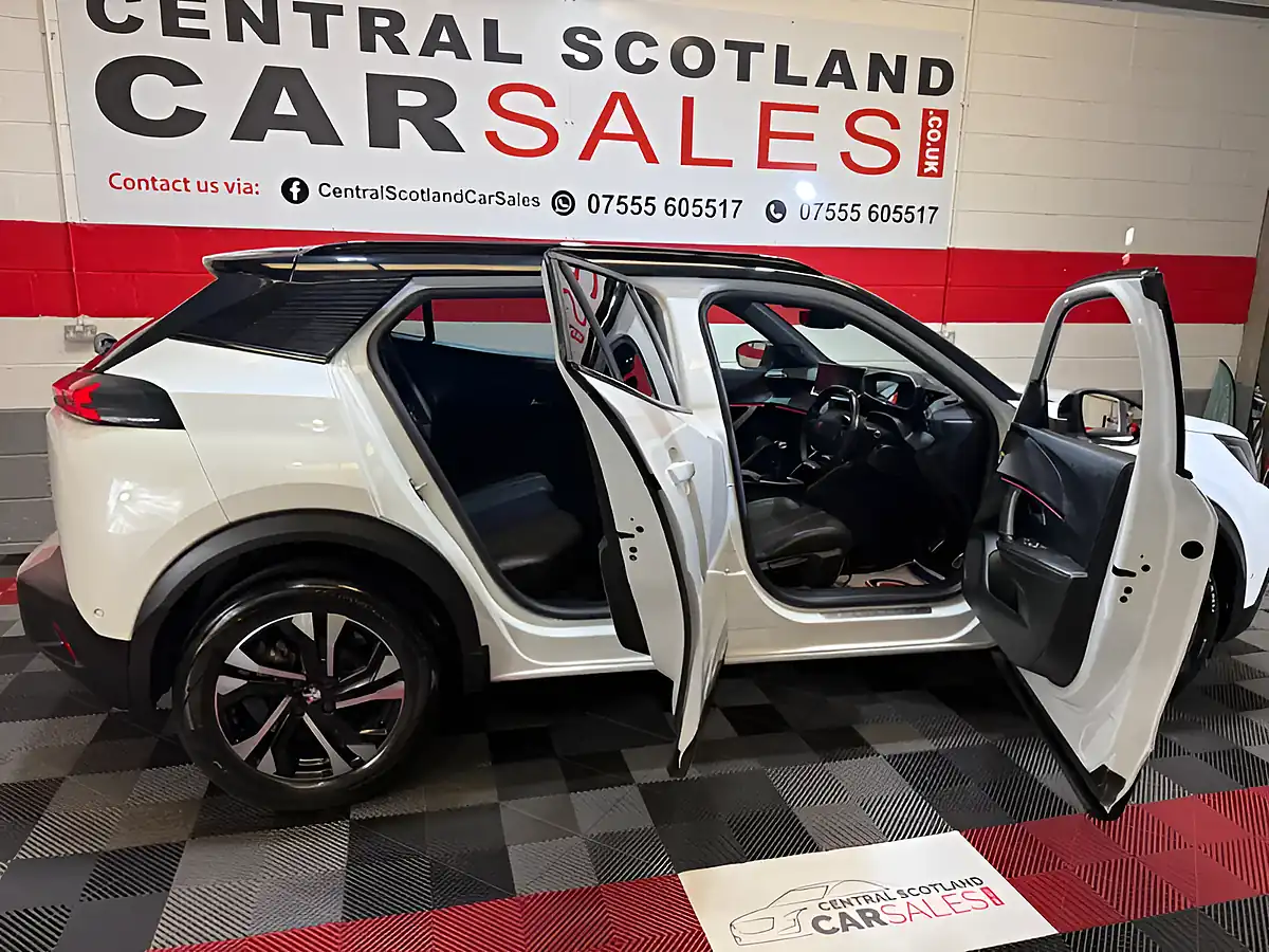 Used 2021 Peugeot 2008 GT White - Interior and Exterior details 11