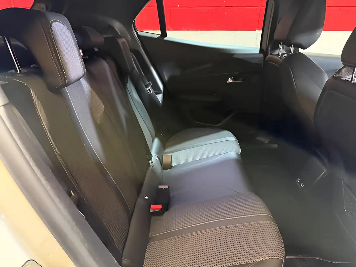 Used 2021 Peugeot 2008 GT White - Interior and Exterior details 20