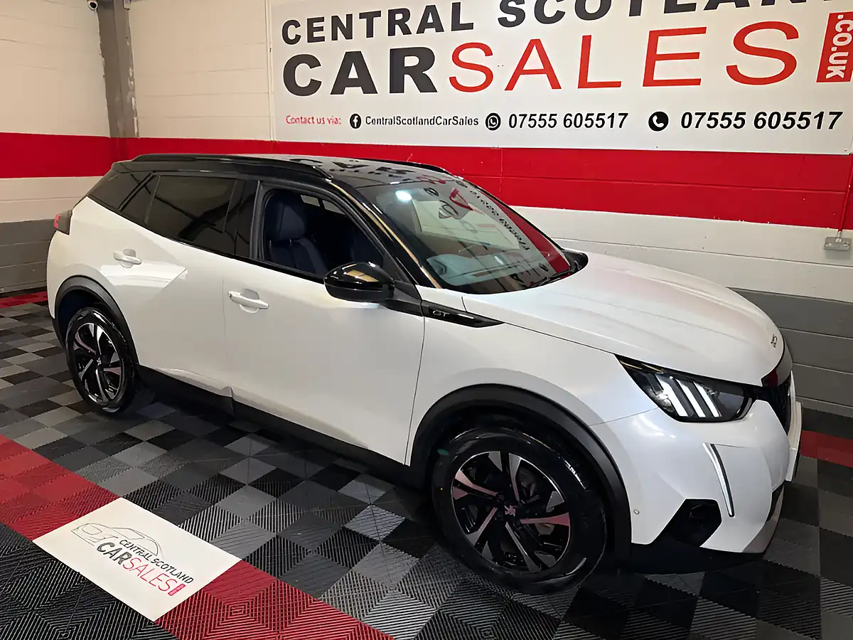 Used 2021 Peugeot 2008 GT White - Interior and Exterior details 5