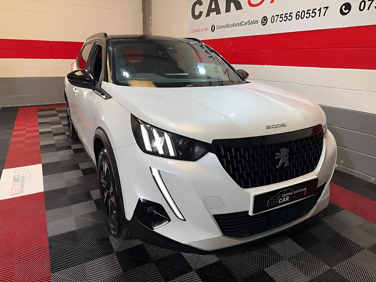 Used 2021 Peugeot 2008 GT White - Interior and Exterior details 6