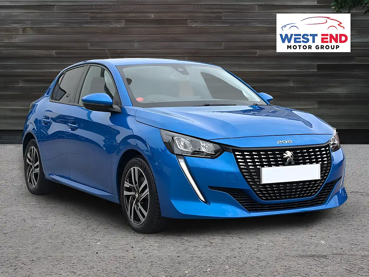 Used 2021 Peugeot 208 Allure Blue - Front View