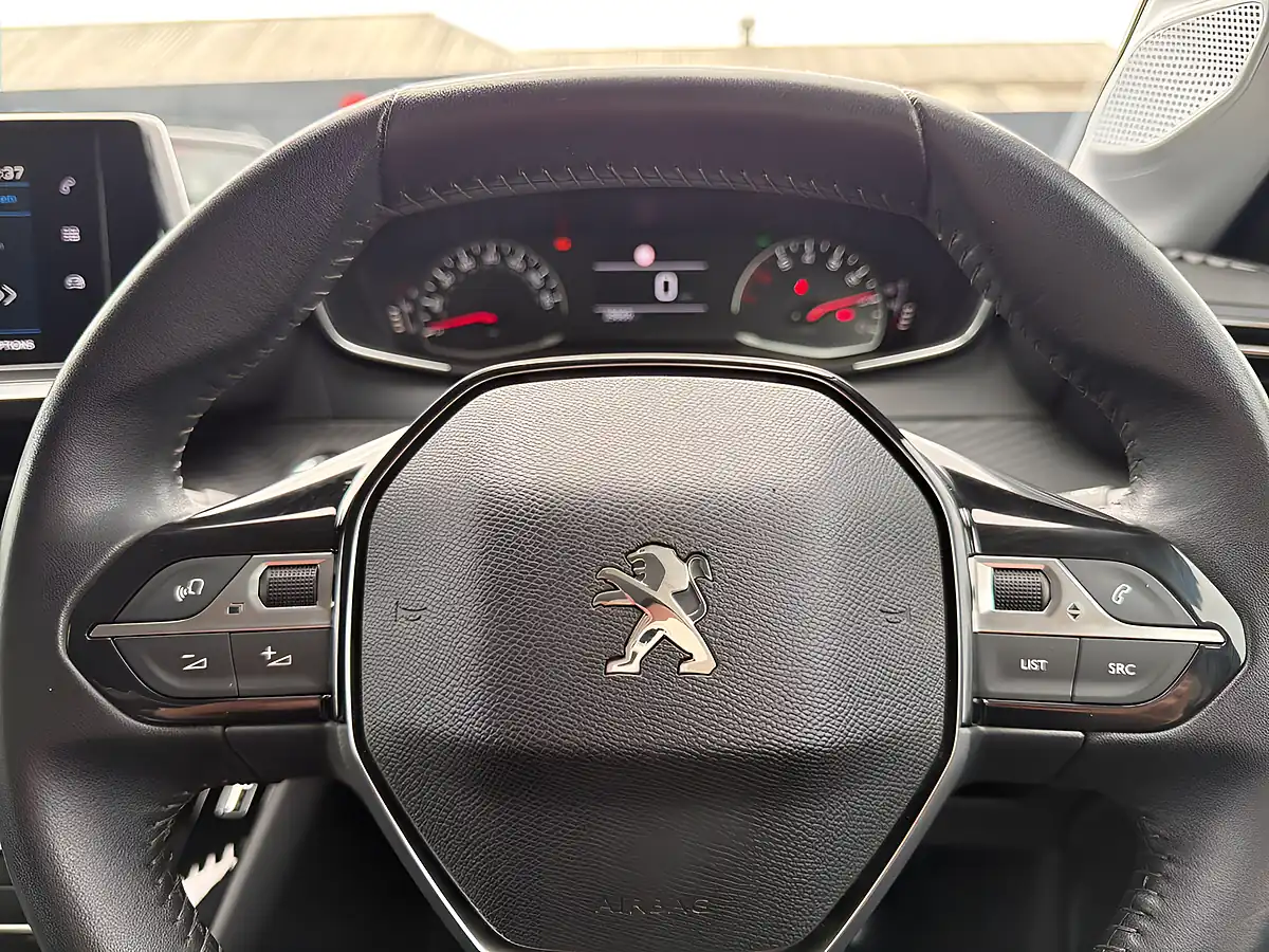Used 2021 Peugeot 208 Allure Blue - Interior and Exterior details 19