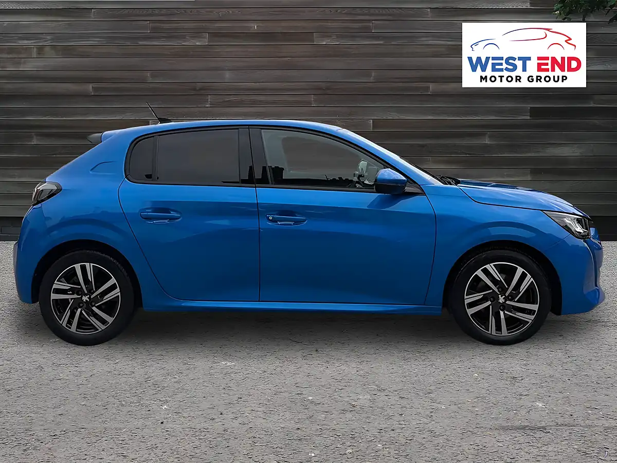 Used 2021 Peugeot 208 Allure Blue - Interior and Exterior details 2